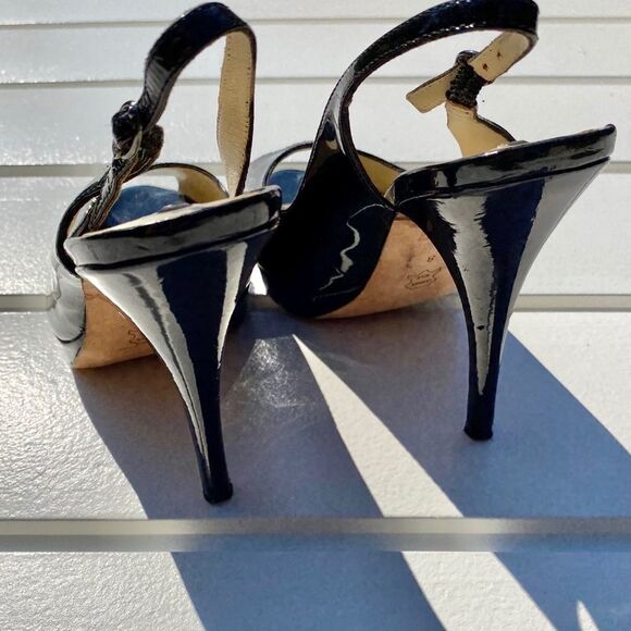 BCBG Max Azria 'Libby' Patent Leather Pumps EUC 8 - Picture 7 of 11